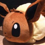 Peluche oreiller Evoli Peluche Pokemon 87aa0330980ddad2f9e66f: 50 cm