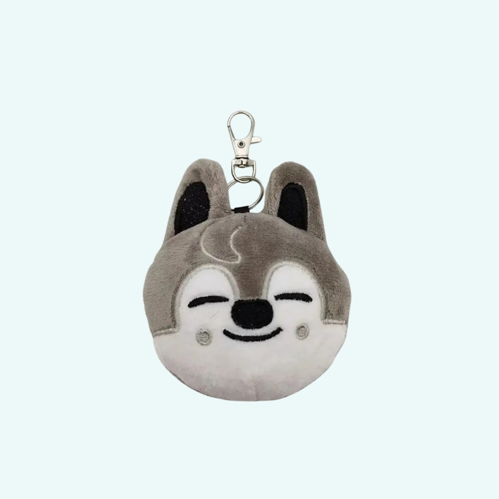 Stray Kids Bang Chan Kawaii Wolf Keychain Plush IMG 09 2025 Peluche Stray Kids Bang Chan porte clef loup kawaii 5